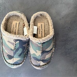 Deer Stags Green Camouflage Slip-On Fleece Mules